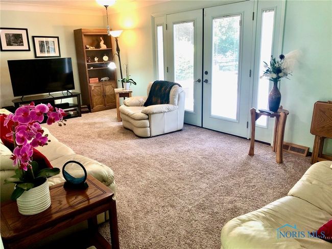 22915 W Walnut Ln, House other with 3 bedrooms, 2 bathrooms and 1 parking in Genoa OH | Image 7