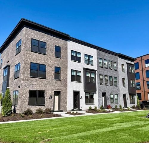 851 Sweetwater Dr, Saint Paul, MN, 55101 | Card Image