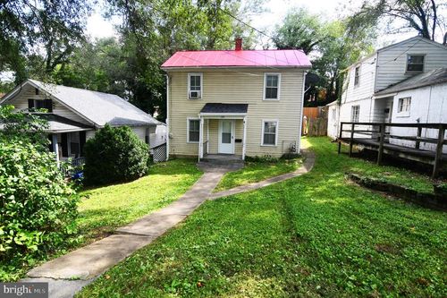 105 E Pall Mall St, WINCHESTER, VA, 22601-4530 | Card Image