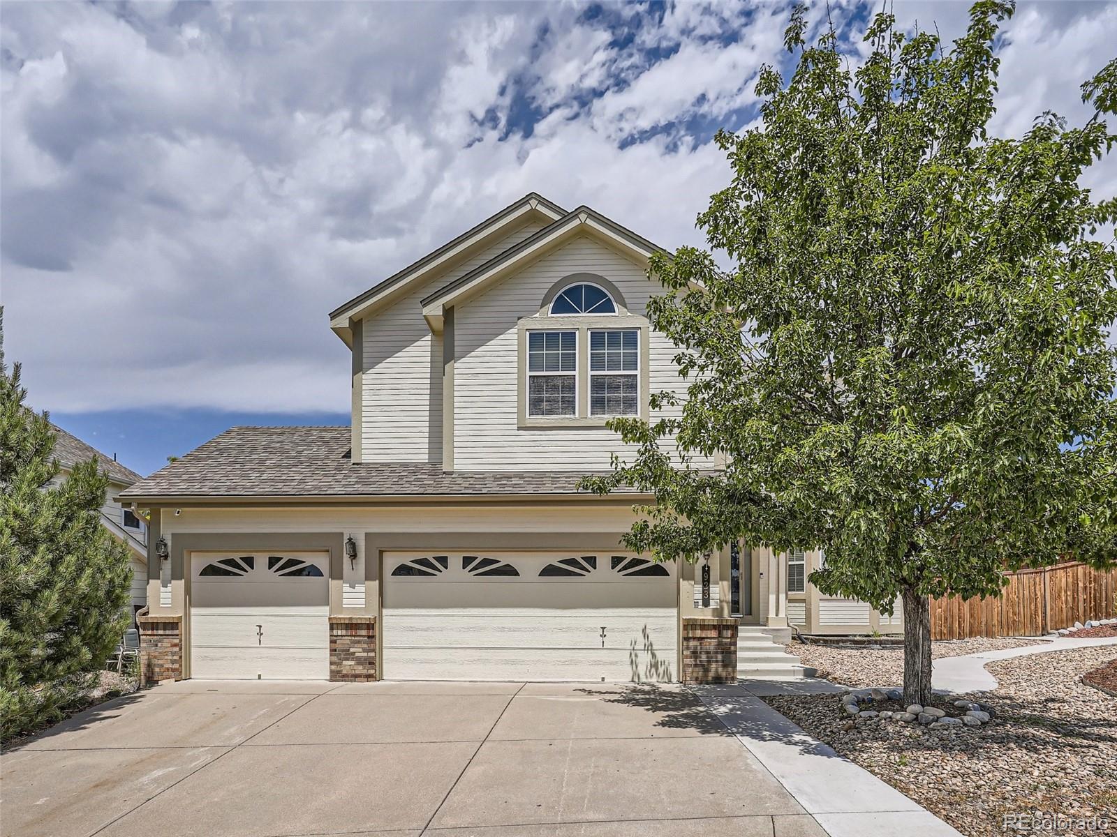 923 Dales Pony Drive, For Sale in Castle Rock Zoocasa