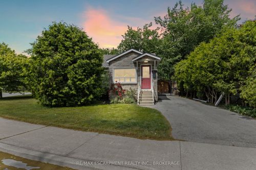 617 Clark Ave, Burlington, ON, L7S1P1 | Card Image