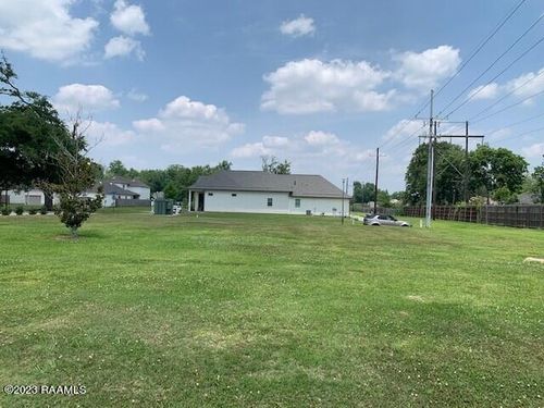3304 Kaliste Saloom Rd, Lafayette, LA, 70508-7449 | Card Image