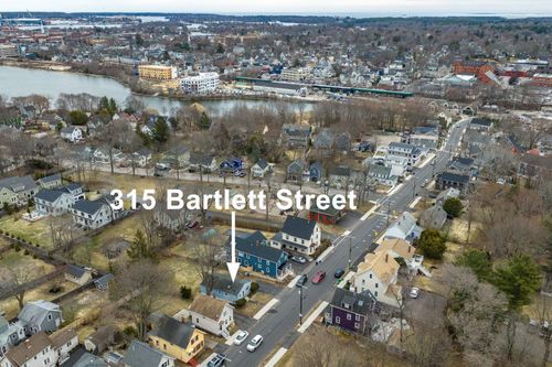 315 Bartlett St, Portsmouth, NH, 03801-3688 | Card Image