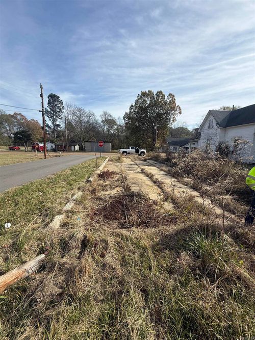 527 N Myrtle St, Warren, AR, 71671-2204 | Card Image