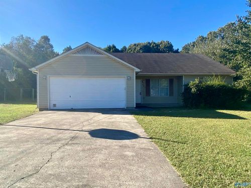 242 Comet Dr, Toney, AL, 35773-8836 | Card Image