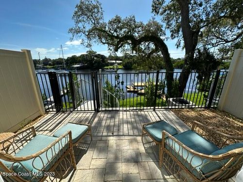 883 Paddleboard Ct, Melbourne, FL, 32935-6871 | Card Image