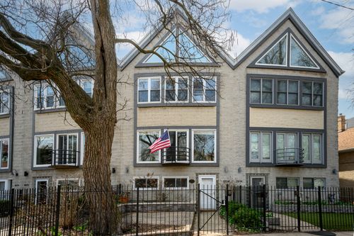 1874 N Oakley Ave, Chicago, IL, 60647-4412 | Card Image