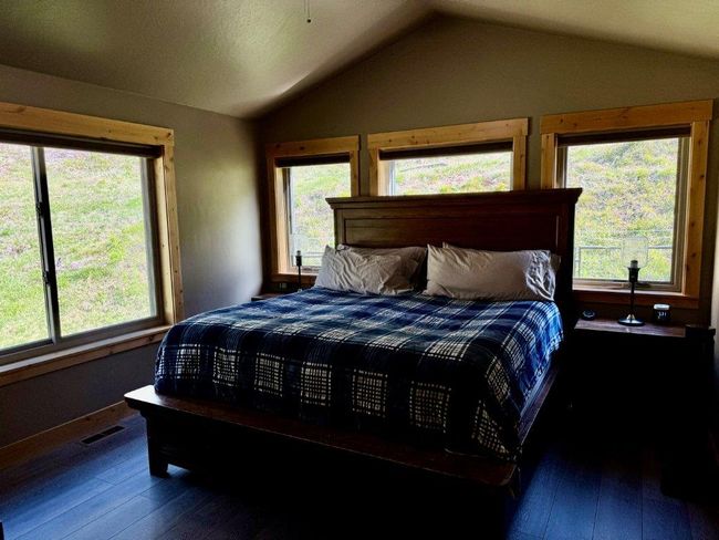 337 Pyramid Loop, House other with 3 bedrooms, 3 bathrooms and null parking in Seeley Lake MT | Image 12