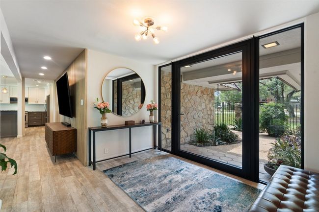 113 Comet, House other with 3 bedrooms, 2 bathrooms and 5 parking in Lakeway TX | Image 4