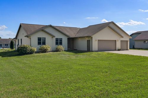 W7847 Amsterdam Prairie Road, Holland, WI, 54636 | Card Image