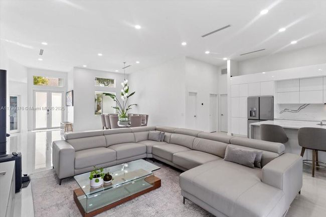 3847 Crestwood Cir, House other with 4 bedrooms, 4 bathrooms and null parking in Weston FL | Image 18