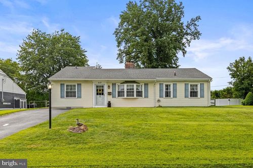 317 Rose Ln, BROOMALL, PA, 19008-3210 | Card Image