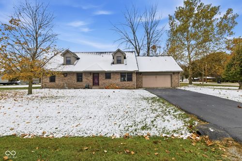 427 Mill Spgs, Fillmore, IN, 46128-9387 | Card Image
