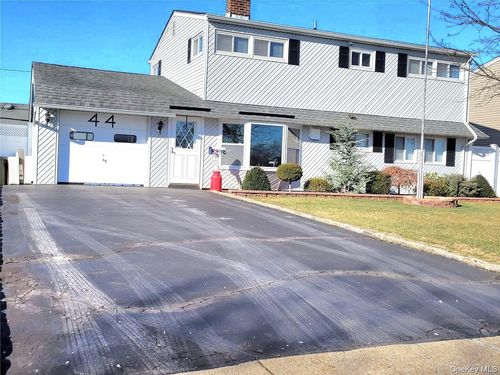 44 Return Ln, Levittown, NY, 11756-5417 | Card Image