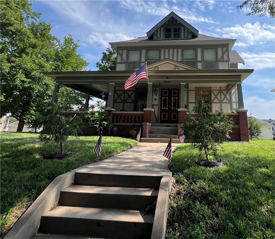 Felix St, Saint Joseph, MO 64501