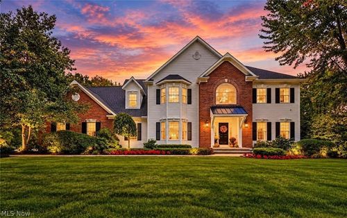 9505 Roryanna Drive, Chardon, OH, 44024 | Card Image