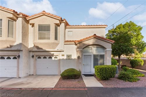 6905 Coral Rock Dr, Las Vegas, NV, 89108-6304 | Card Image