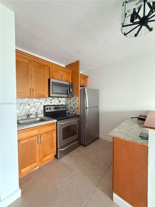 315-8260 Sw 210th St, Cutler Bay, FL, 33189-3519 | Card Image