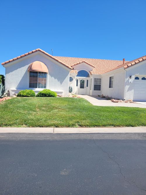 42-39 N Valley View Dr, St George, UT, 84770 | Card Image