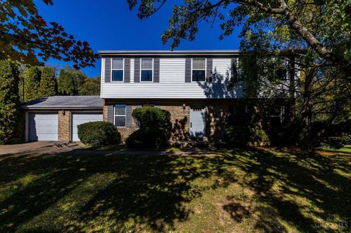 3646 Rackacres Dr, Cincinnati, OH, 45211-1858 | Card Image