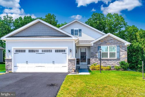 69 Hydro Rd, INWOOD, WV, 25428-3017 | Card Image
