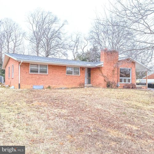 8305 Fort Foote Rd, FORT WASHINGTON, MD, 20744-5528 | Card Image