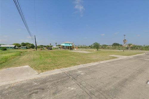 260 E Deberry Ave #1, Aransas Pass, TX, 78336 | Card Image