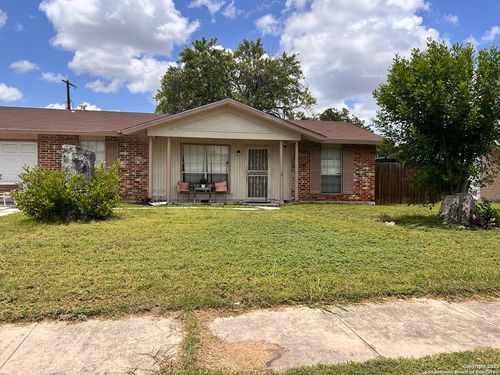 335 Threadneedle Ln, San Antonio, TX, 78227-4325 | Card Image