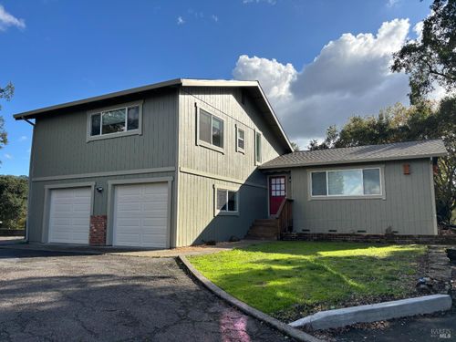 1776 Meda Ave, Santa Rosa, CA, 95404-5624 | Card Image