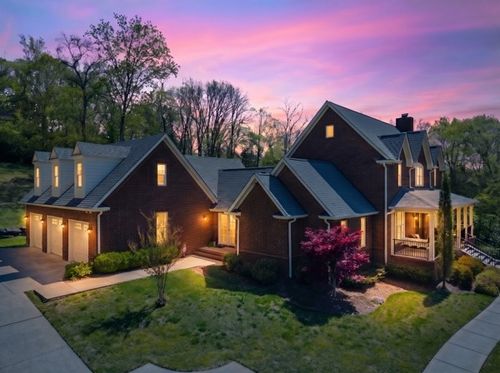 224 Chapelwood Dr, Franklin, TN, 37069-6614 | Card Image