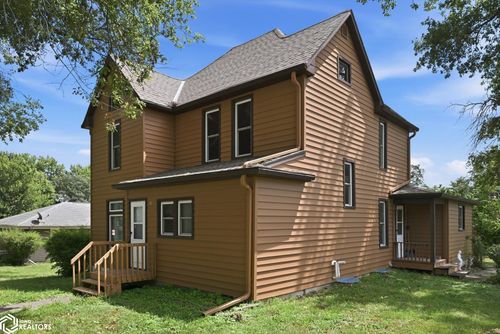 811 Victoria St, Harlan, IA, 51537-1658 | Card Image