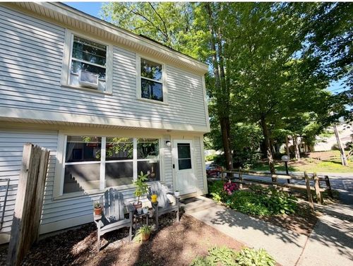 1 Morningside Cmns, Brattleboro, VT, 05301-3630 | Card Image