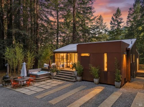 16798 Armstrong Woods Rd, Guerneville, CA, 95446-9215 | Card Image