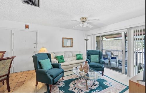 165-3853 S Lake Drive, TAMPA, FL, 33614 | Card Image
