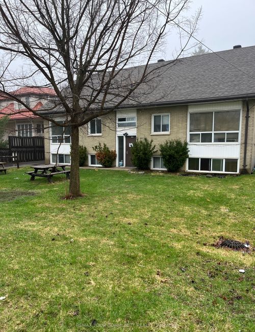 2-234 Lennox Ave, Richmond Hill, ON, L4C2A5 | Card Image