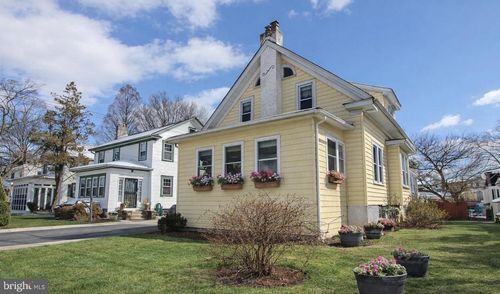 612 W Magnolia Ave, ALDAN, PA, 19018-3710 | Card Image