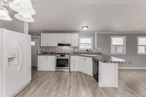 5435 Riverdale Ave, Denver, CO, 80229-3273 | Card Image