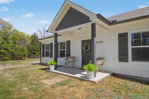 101584 S Highway 102, Wellston, OK, 74881-8201 | Card Image