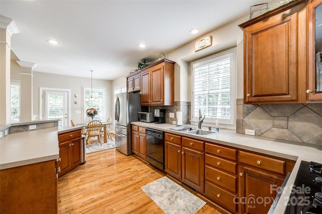 908 Thorn Ridge Ln, House other with 3 bedrooms, 4 bathrooms and null parking in Lake Wylie SC | Image 25