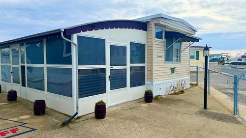 17 Channell Dr, WILDWOOD, NJ, 08260 | Card Image