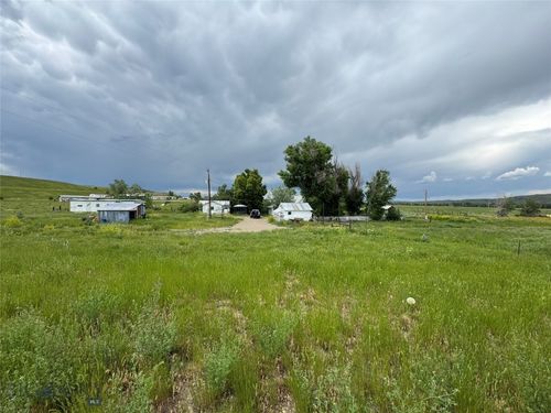 920 Highway 10 E E, Greycliff, MT, 59033 | Card Image