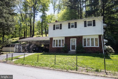 120 Low Rd, POTTSVILLE, PA, 17901-8775 | Card Image