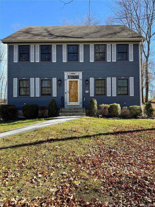 31 Denman Rd, Middletown, NY, 10940-4305 | Card Image