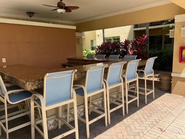 APT-112 - 1805 N Flagler Dr, Condo with 2 bedrooms, 2 bathrooms and null parking in West Palm Beach FL | Image 20