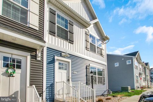 30-10 Millrace Ct, GETTYSBURG, PA, 17325-9006 | Card Image