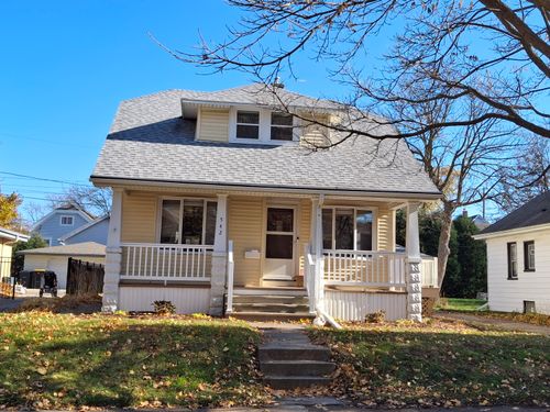 542 N 61st St, Wauwatosa, WI, 53213-4166 | Card Image