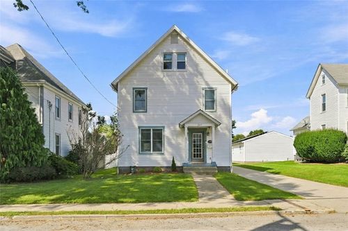 327 E Spring, Zelienople Boro, PA, 16063 | Card Image