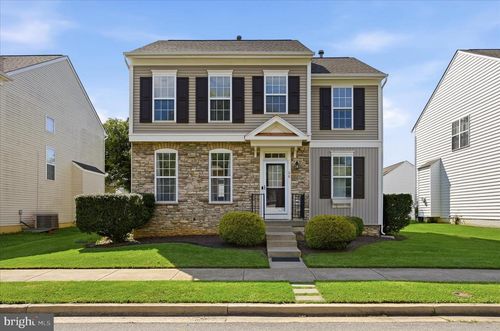 58 Bullskin St, CHARLES TOWN, WV, 25414-5434 | Card Image