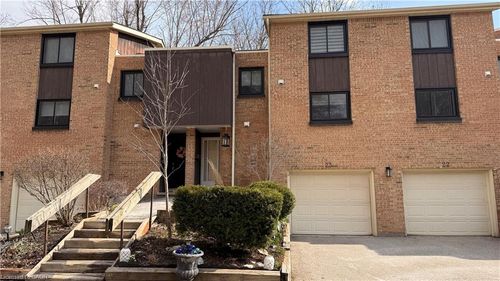 23-220 Salisbury Ave, Cambridge, ON, N1S1K5 | Card Image