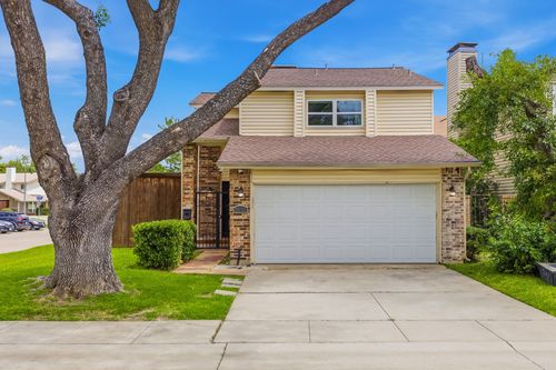 2651 Via Ventura Cir, Carrollton, TX, 75006-4638 | Card Image